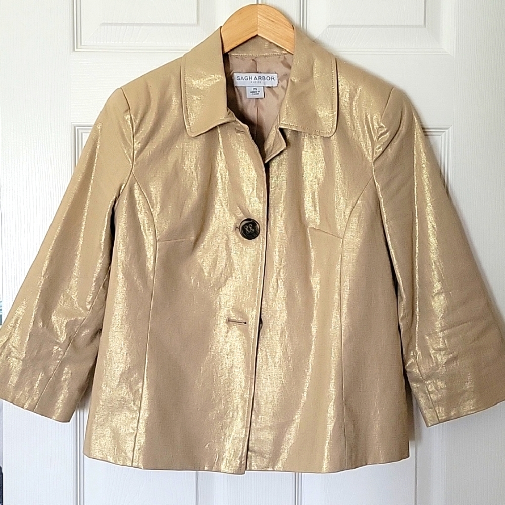 Elegant blazer or suit jacket